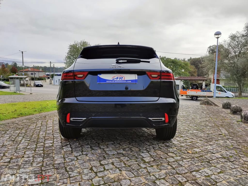 Jaguar E-Pace 1.5 P300e R-Dynamic S AWD Aut.