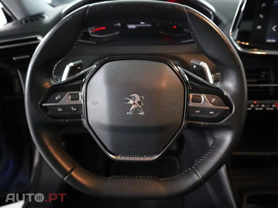 Peugeot 2008 Active Pack EAT8