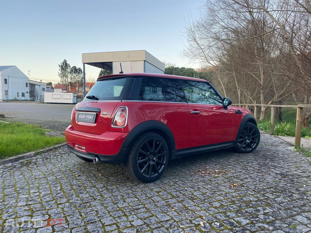 MINI Cooper One D