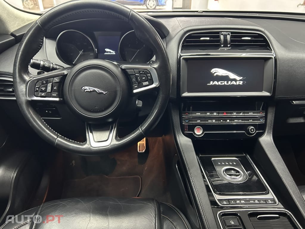 Jaguar F-Pace 2.0 i4D Prestige Aut.