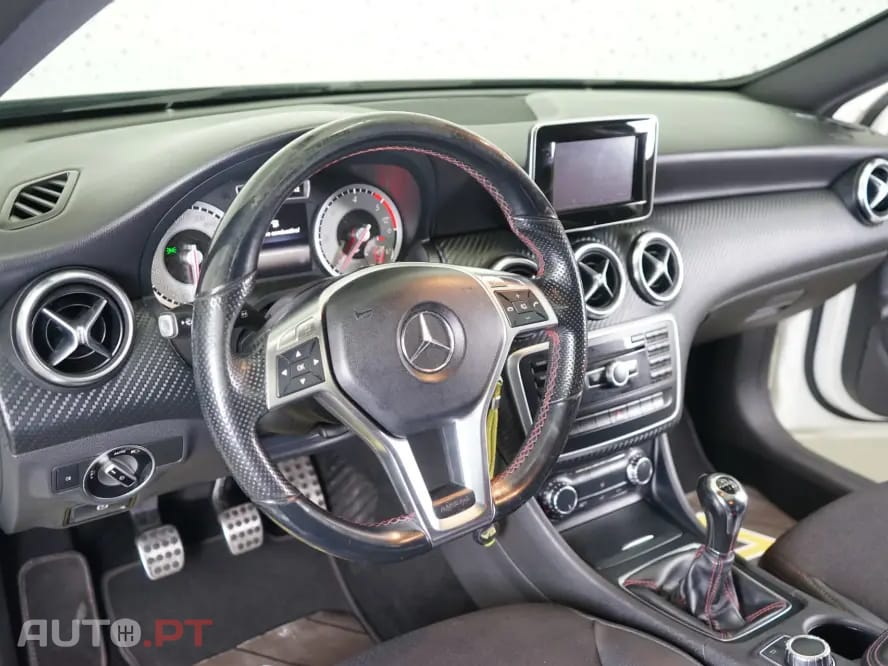 Mercedes-Benz A 180 d AMG Line Aut.