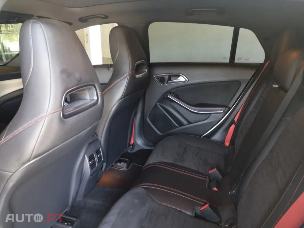 Mercedes-Benz CLA 200 Shooting Brake AMG Line