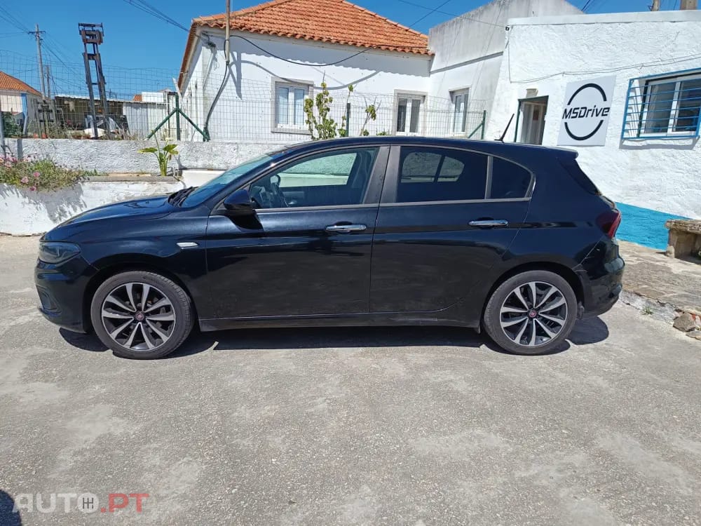 Fiat Tipo 1.3 M-Jet Sport — fotografia 2