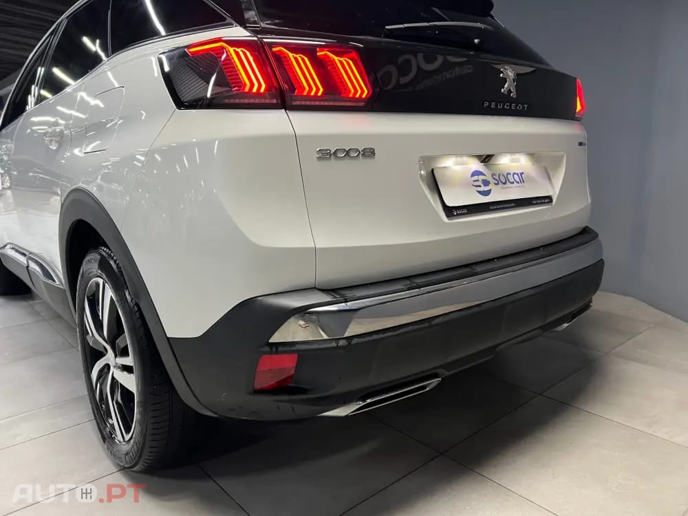 Peugeot 3008 1.6 Hybrid GT Pack e-EAT8