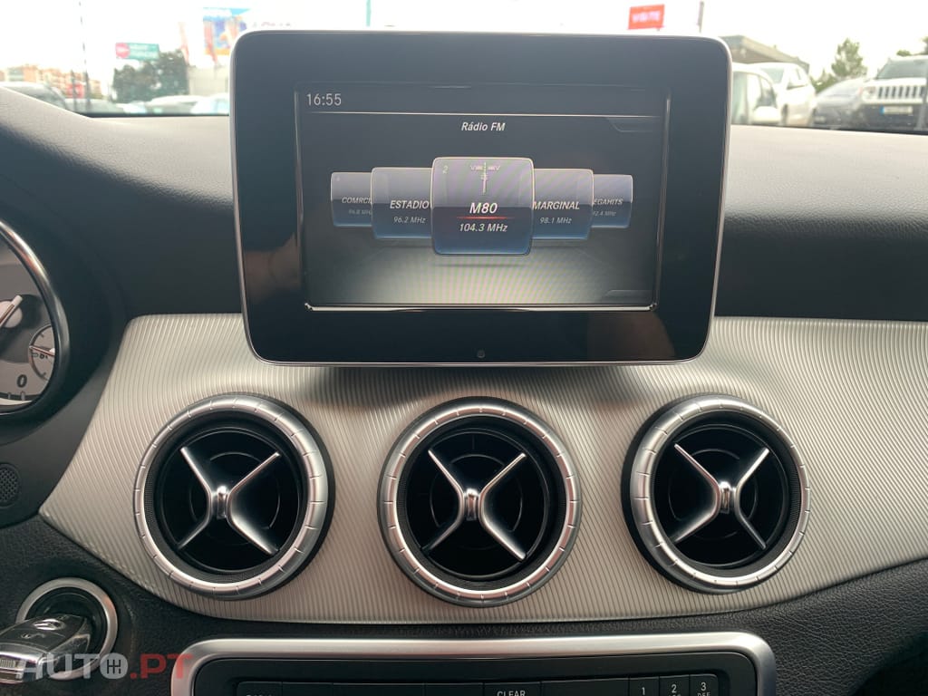 Mercedes-Benz CLA 180 d Shooting Brake