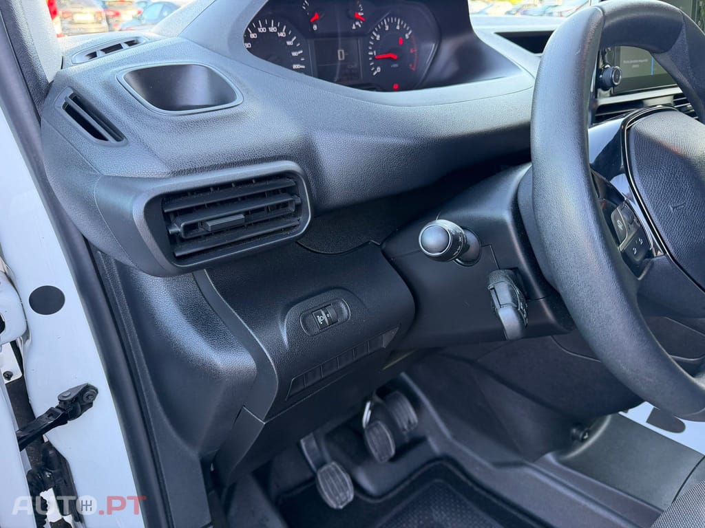 Peugeot Partner 1.5 BlueHDi Asphalt Standard