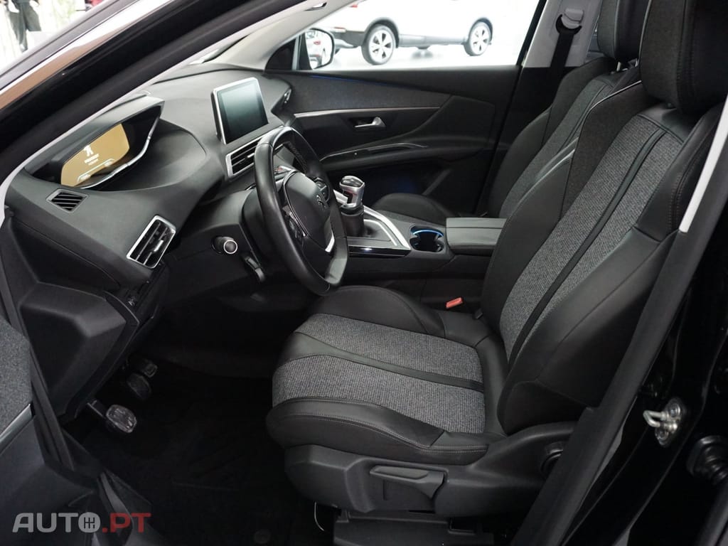 Peugeot 3008 1.2 PureTech Allure Pack