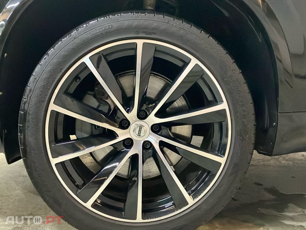Volvo XC90 2.0 T8 PHEV R-Design AWD