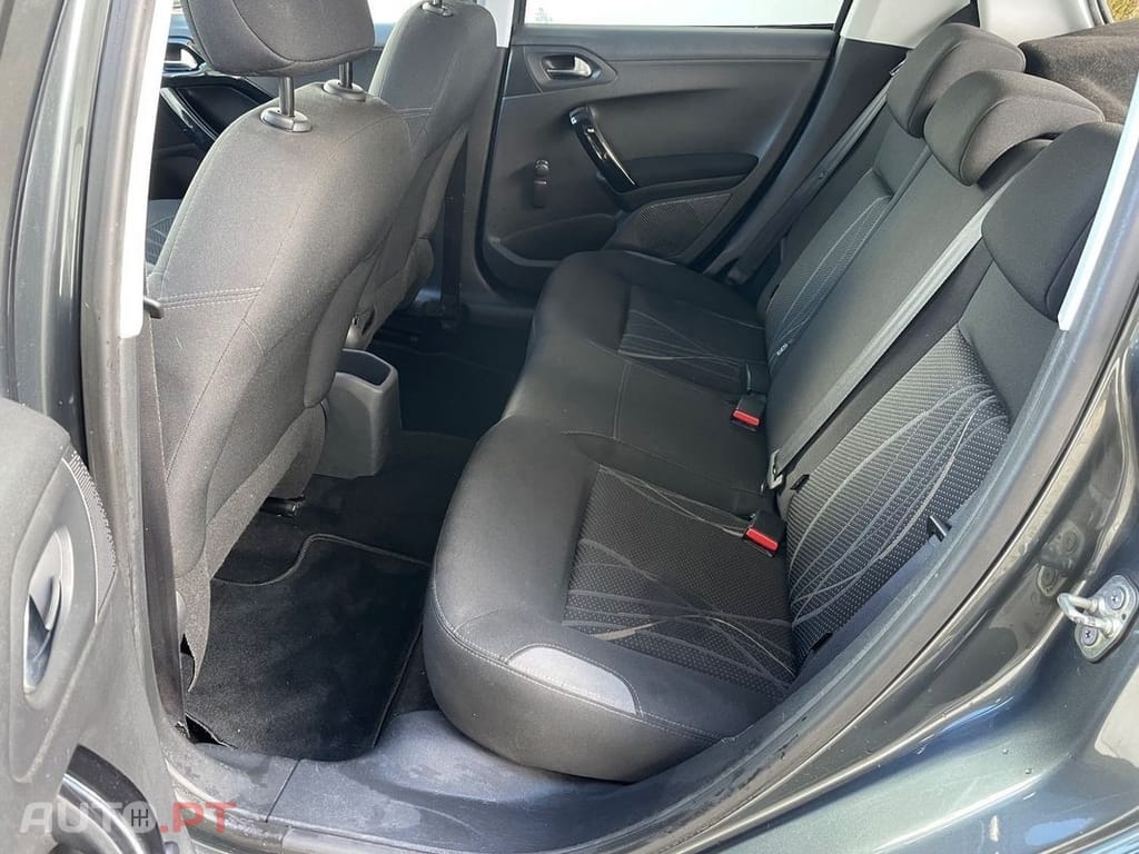Peugeot 208 1.2 VTi Active