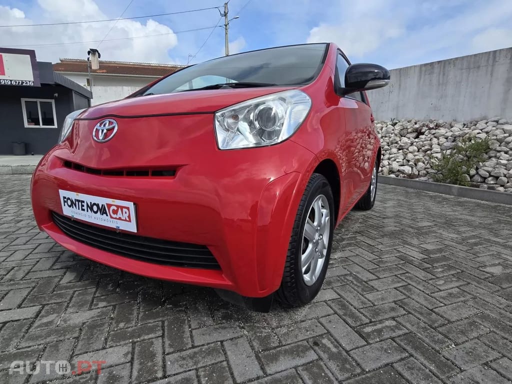 Toyota iQ 1.0 VVT-i