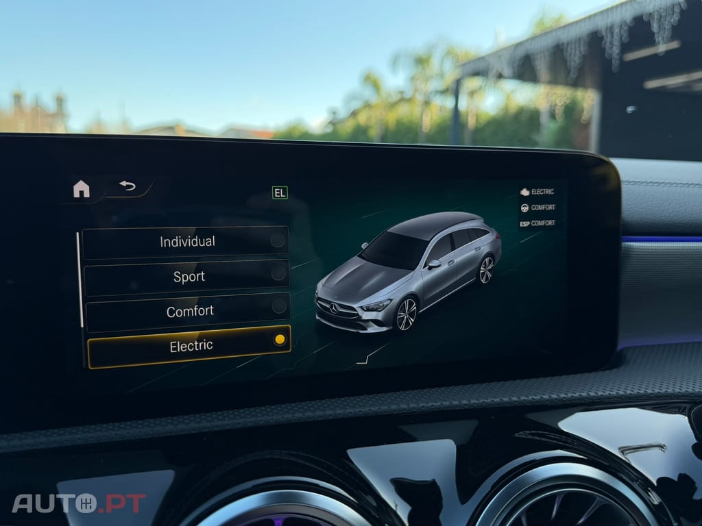 Mercedes-Benz CLA 250 e Shooting Brake AMG Line