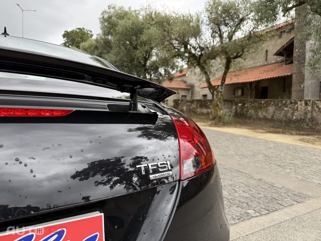 Audi TT 2.0 TFSI quattro S-line S tronic