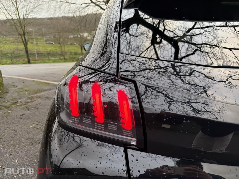 Peugeot E-208 50 kWh GT Pack