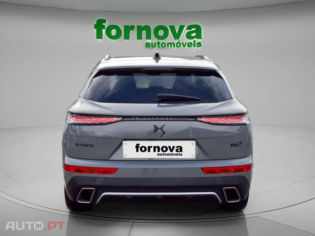 DS DS7 E-Tense Performance Line