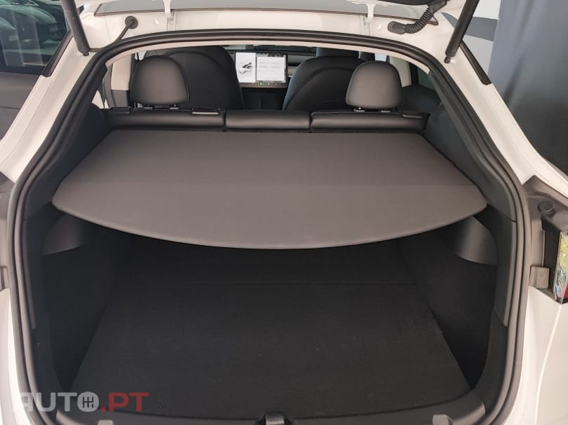 Tesla Model Y Tração Traseira