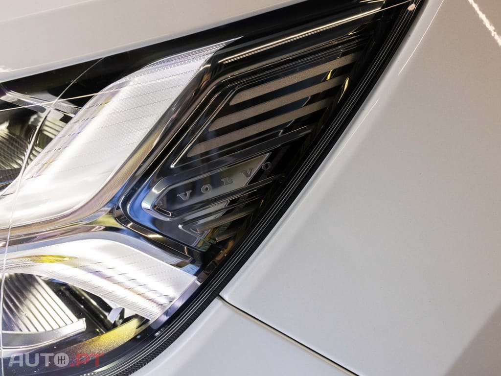 Volvo XC40 P8 AWD Recharge RDesign