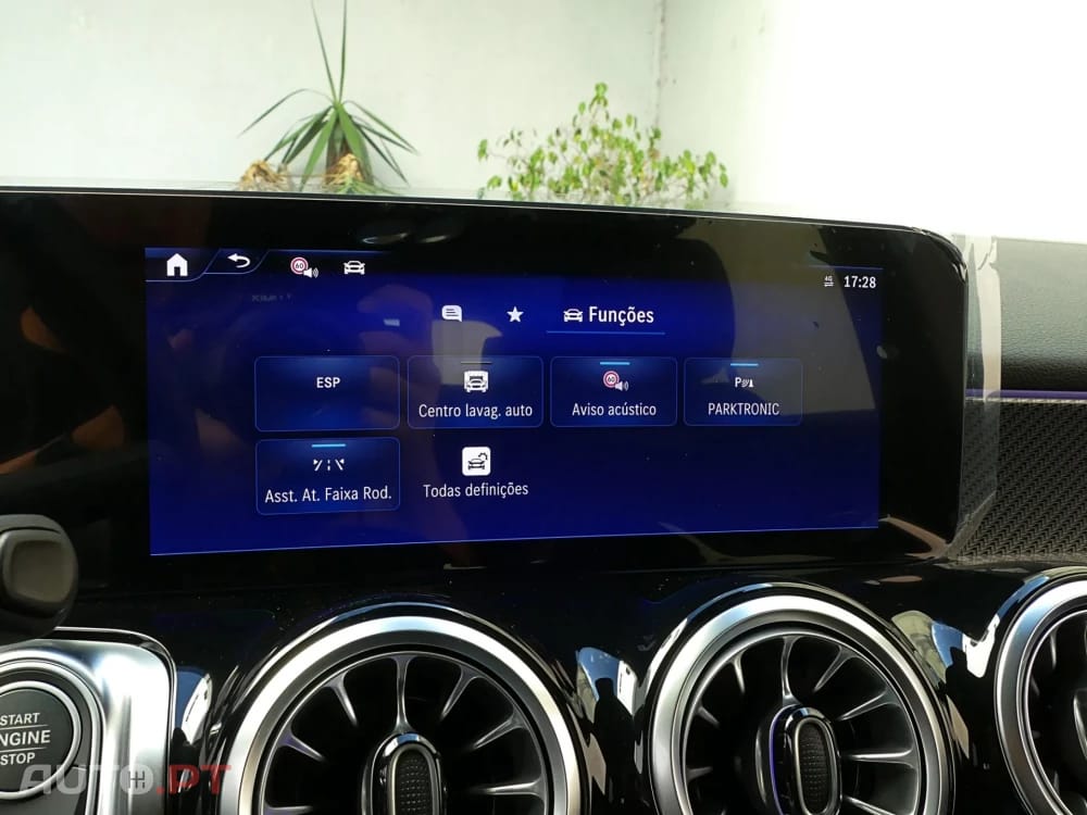 Mercedes-Benz GLB 180 d AMG Line