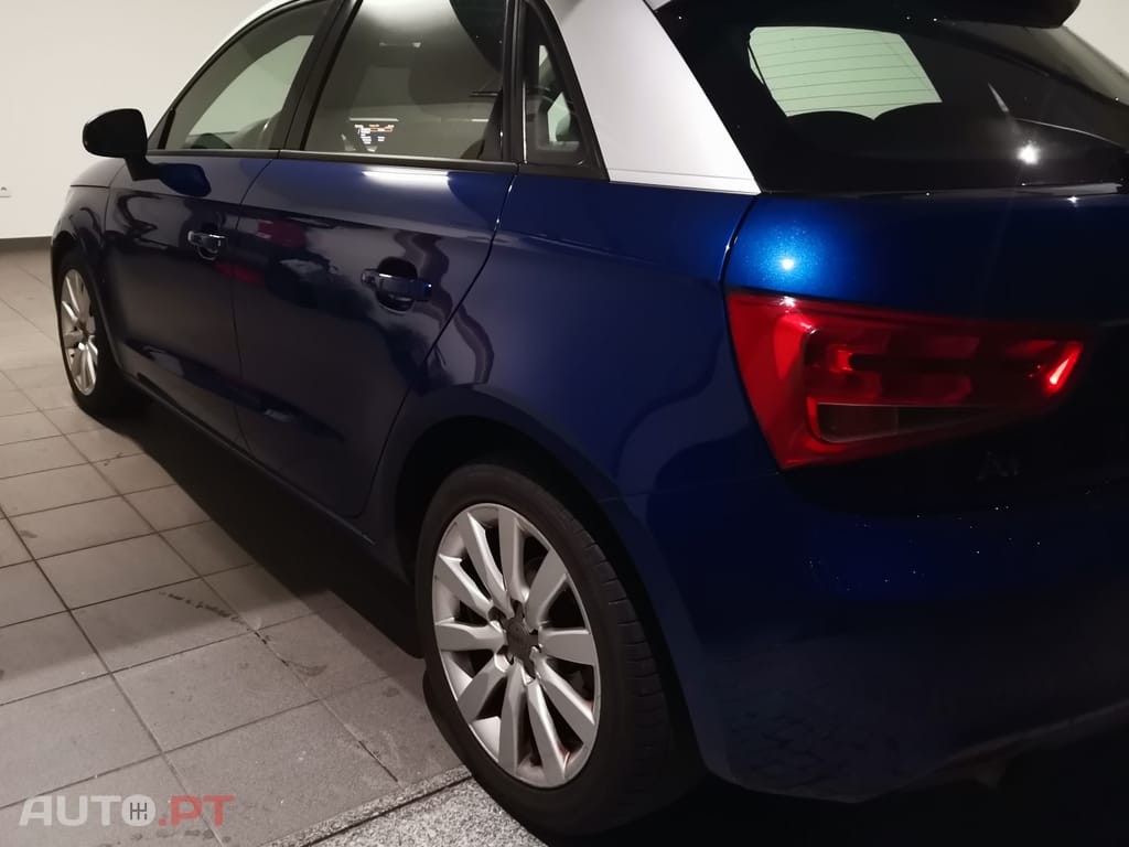 Audi A1 Sportback 1.6 TDI S tronic
