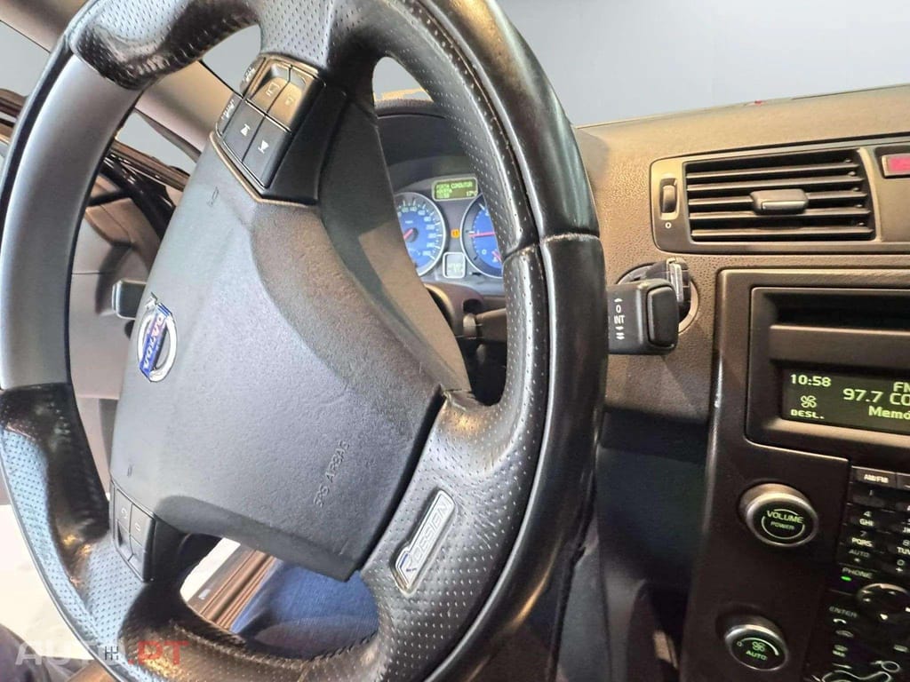 Volvo S40 1.6D R DESIGN 