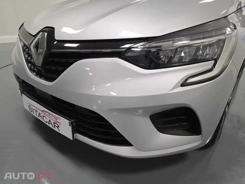 Renault Clio 1.0 TCe Evolution — fotografia 10
