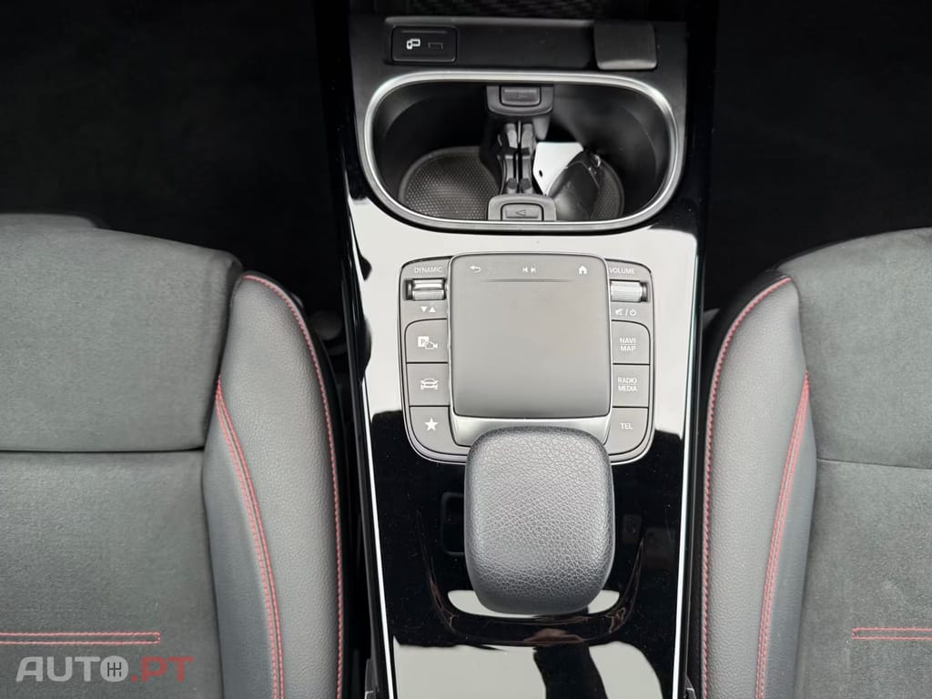 Mercedes-Benz CLA 250 e AMG I.V.A DEDUTÍVEL 