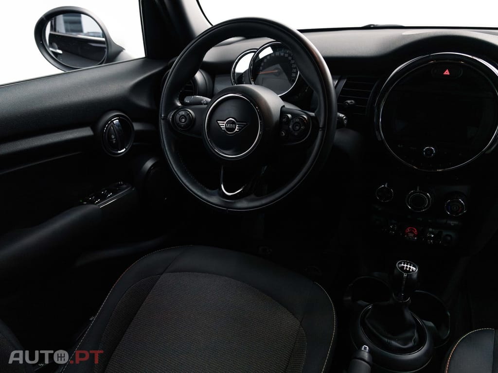 MINI Cooper Cooper D