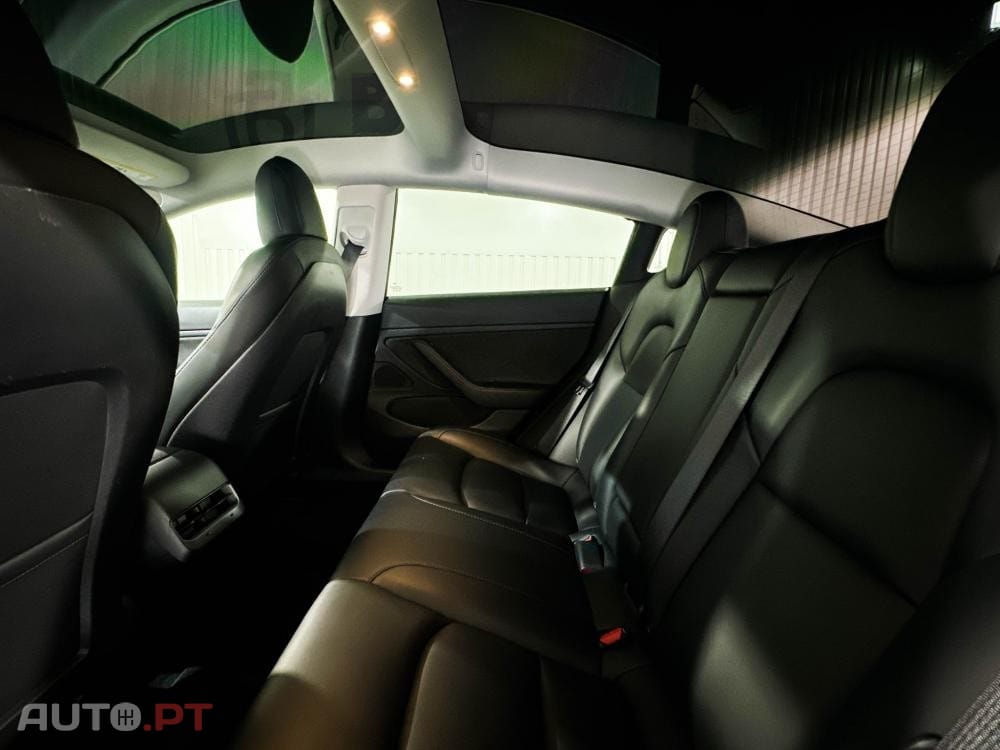 Tesla Model 3 Long-Range Dual Motor AWD