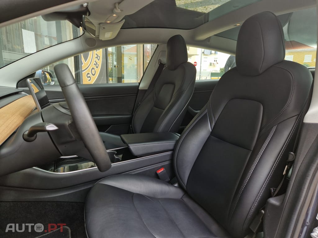 Tesla Model 3 Long-Range Dual Motor AWD