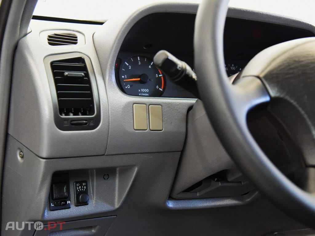 Nissan Terrano II 2.7 TDi SR AC+ABS