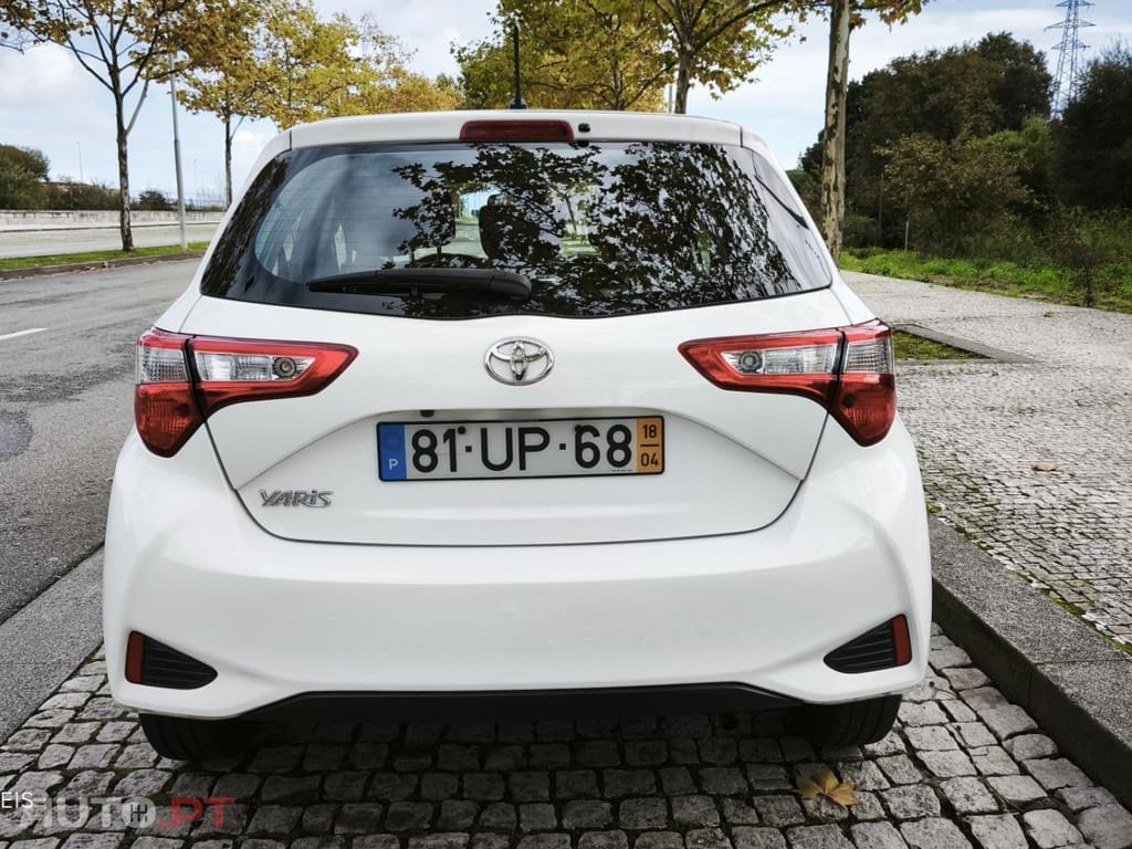 Toyota Yaris 1.0 VVT-i Comfort +PS Style +P.Techno