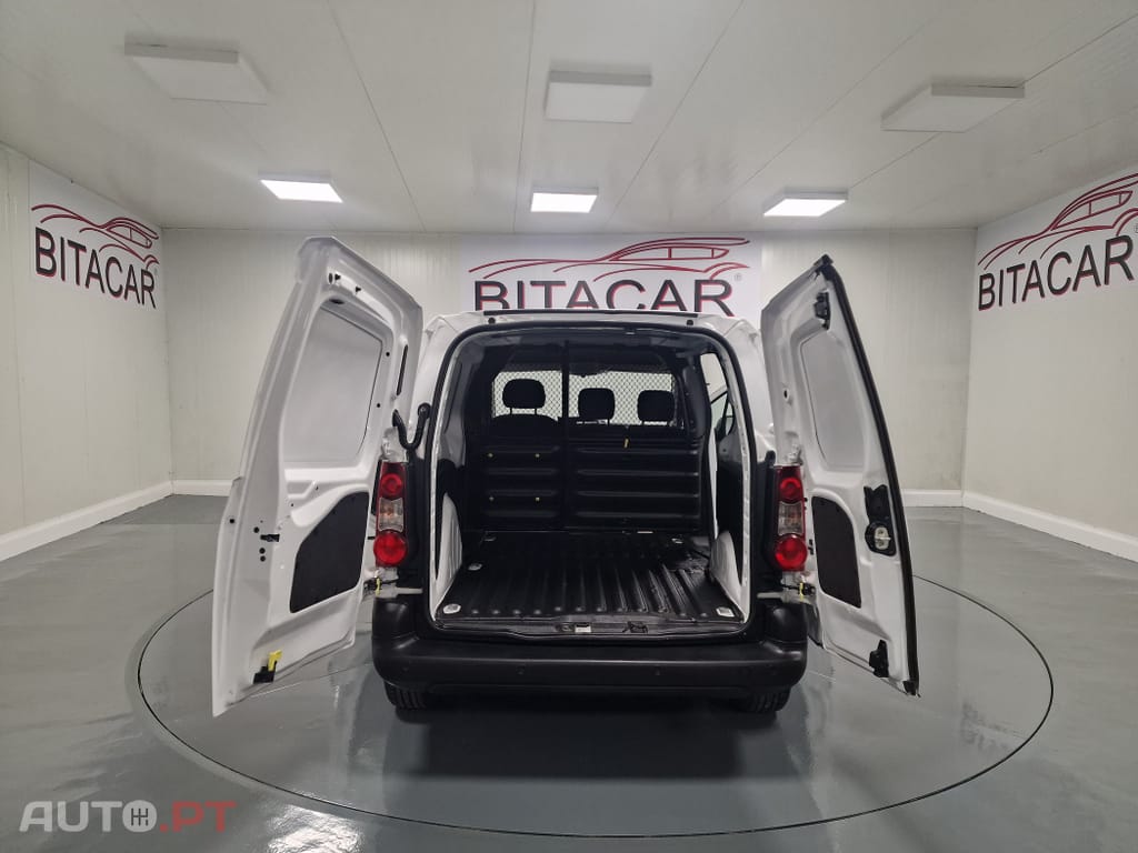 Citroen Berlingo 1.6 BLUEHDI IVA DEDUTIVEL APENAS 15.000KMS