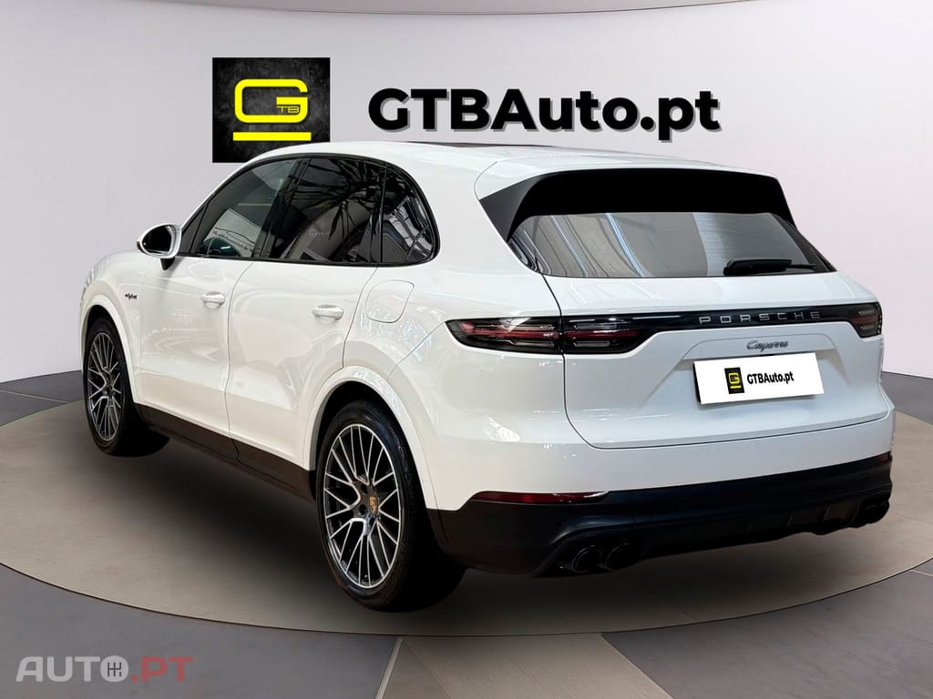 Porsche Cayenne S E-Hybrid V6 I.V.A DEDUTIVEL 