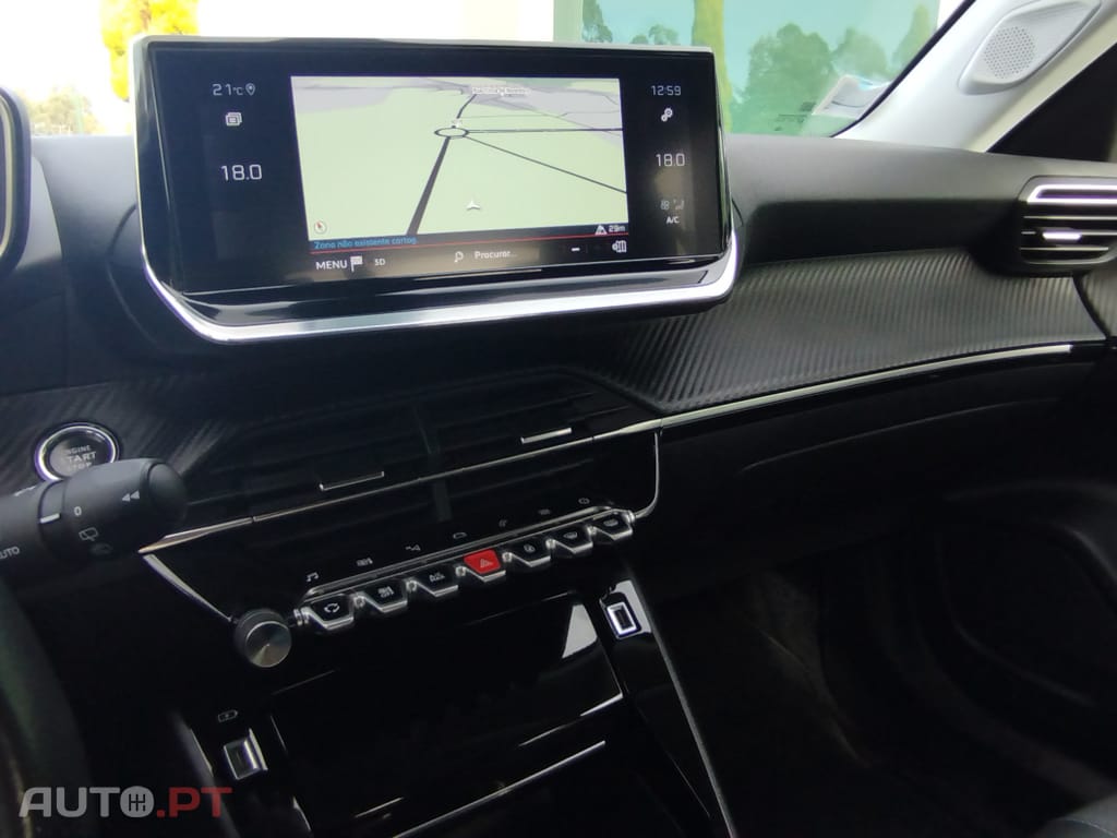 Peugeot 2008 1.5 BlueHDi Allure Pack