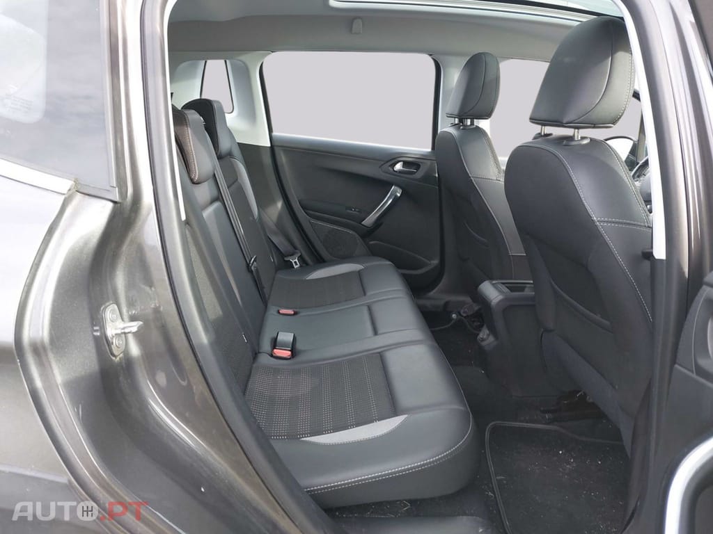 Peugeot 2008 1.2 PureTech Allure