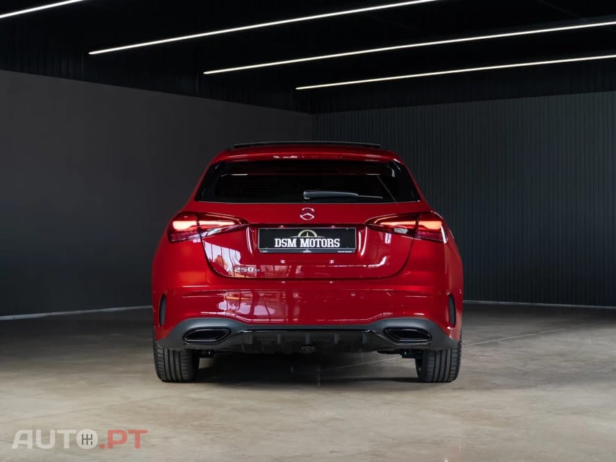 Mercedes-Benz A 250 e AMG Line