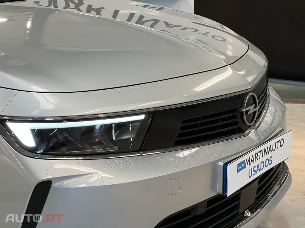 Opel Astra 1.2 T Elegance