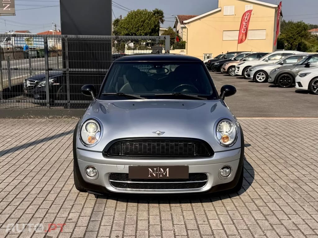 MINI Cooper Cooper D