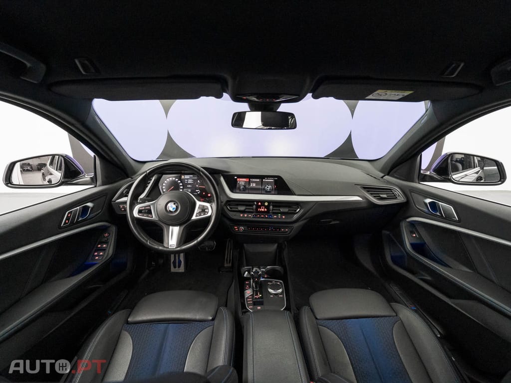 BMW 118 i Pack Desportivo M Auto