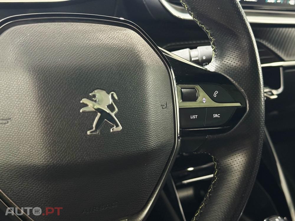 Peugeot E-2008 50 kWh GT Pack