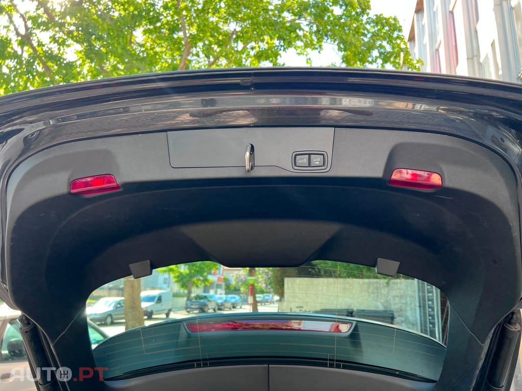 Porsche Taycan Standard