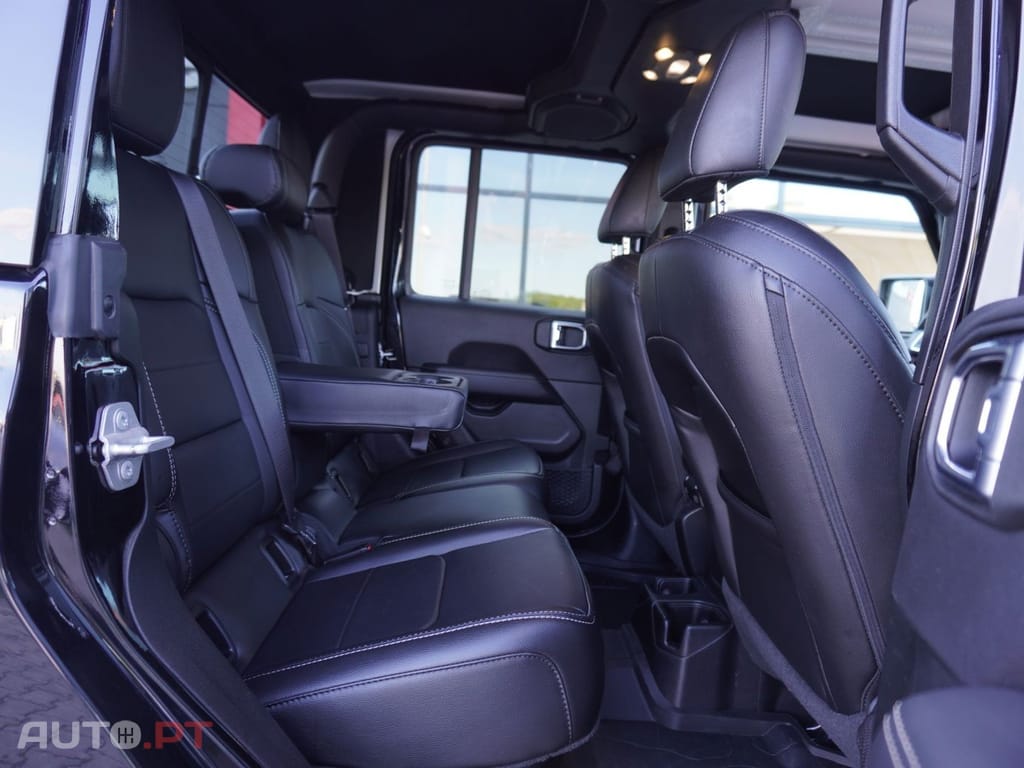 Jeep Gladiator 3.0 CRD Overland AT8
