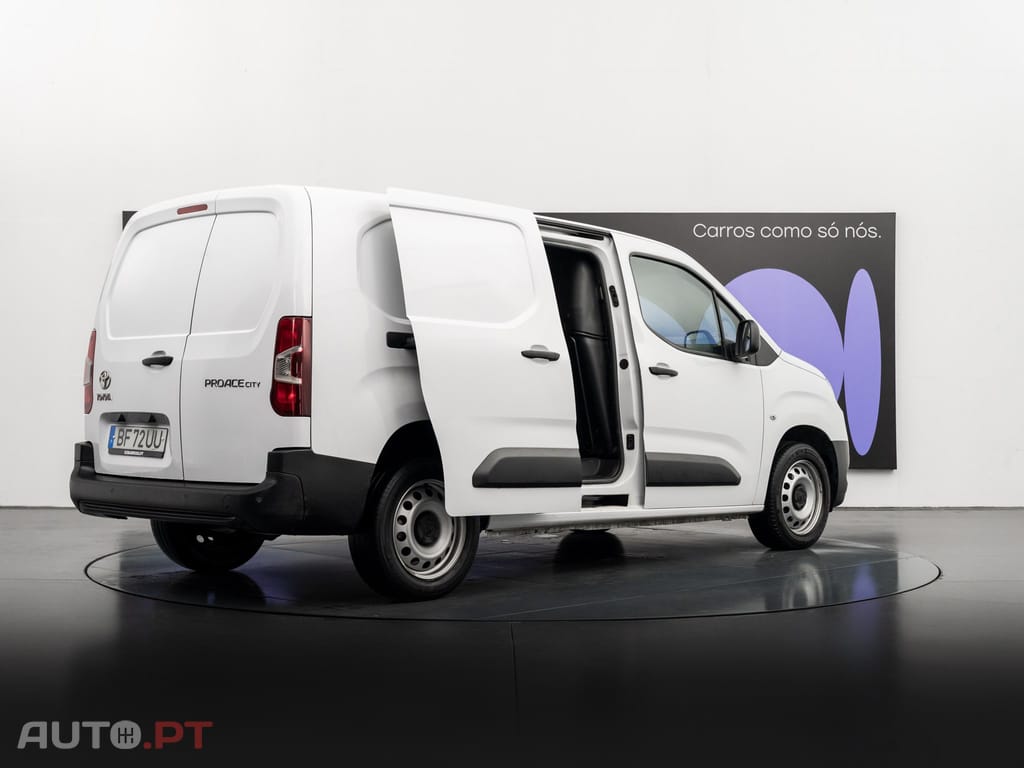 Toyota Proace City 1.5D L2 Exclusive