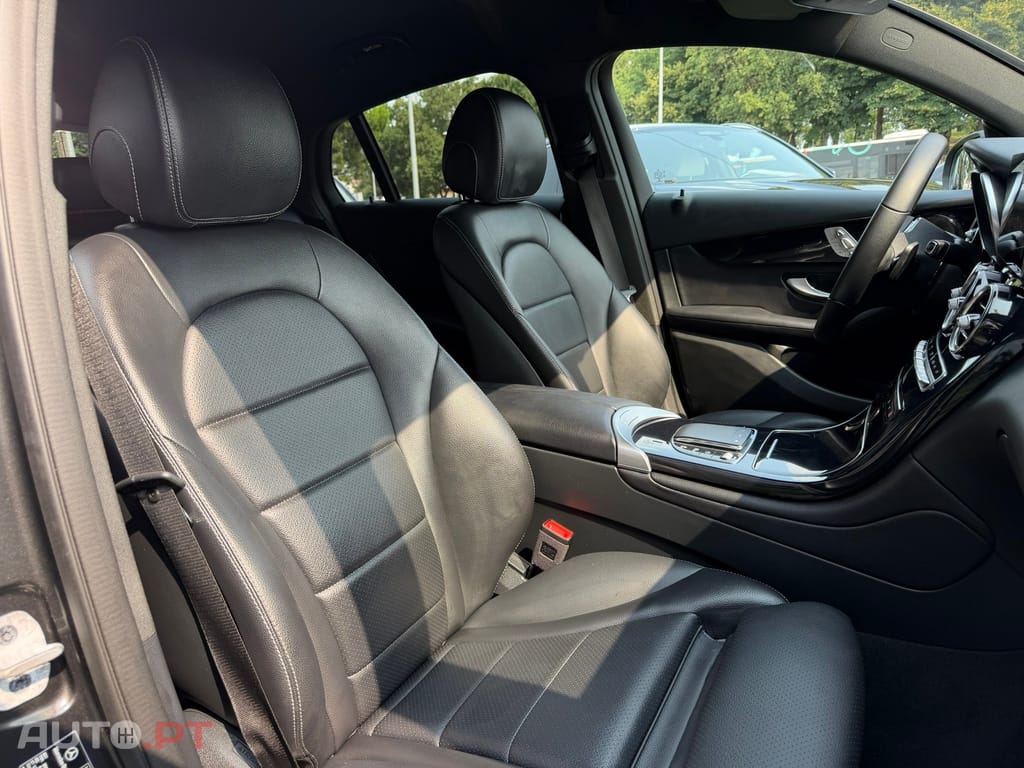 Mercedes-Benz GLC 300 e Coupé 4Matic