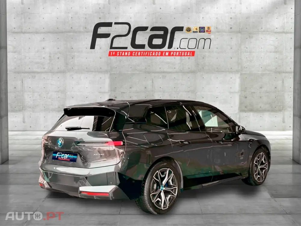BMW iX xDrive 40 Pack Desportivo
