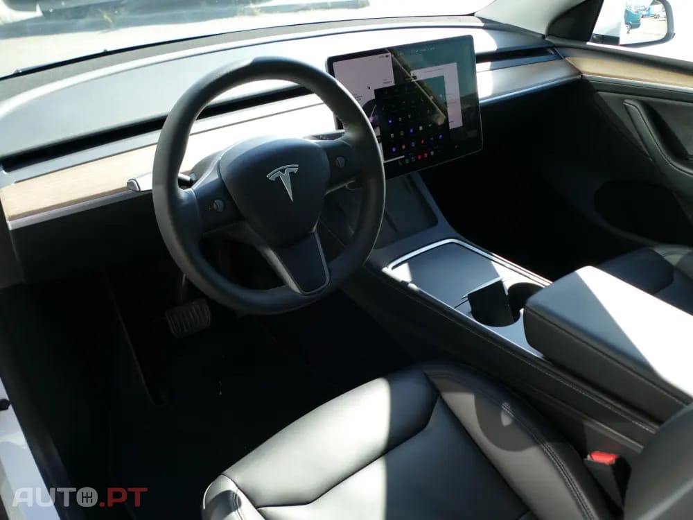 Tesla Model Y Tração Traseira