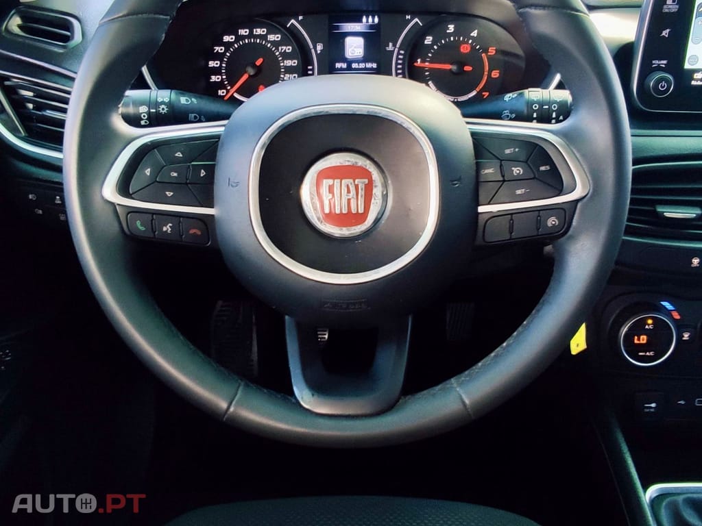 Fiat Tipo Lounge Tech