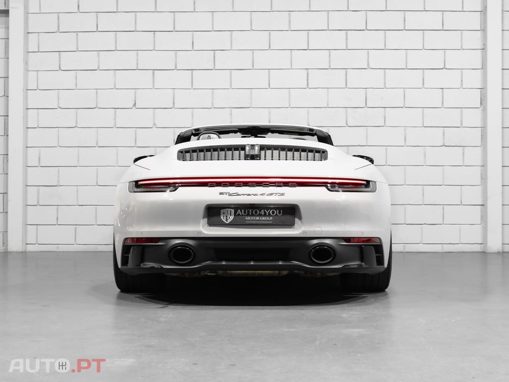 Porsche 992 Carrera 4 GTS PDK