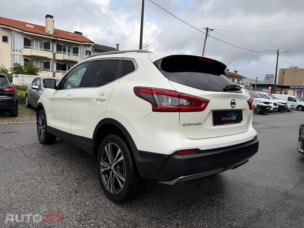 Nissan Qashqai 1.5 dCi N-Connecta J18+Led