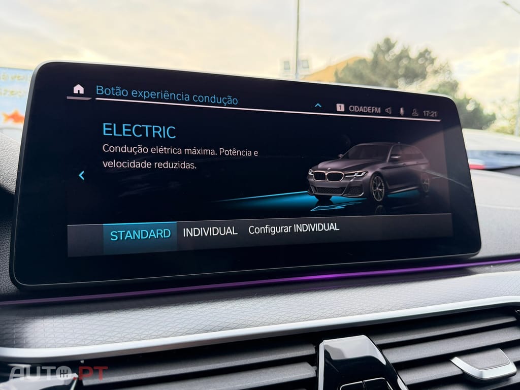 BMW 530 e Pack Desportivo M