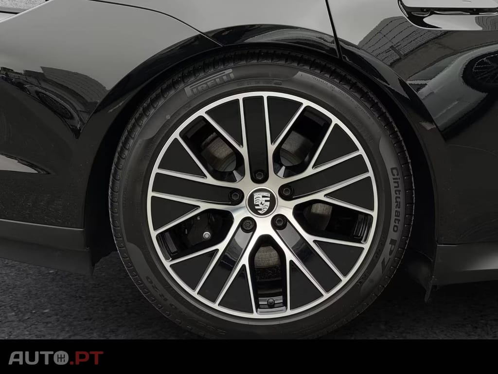 Porsche Taycan Bose
